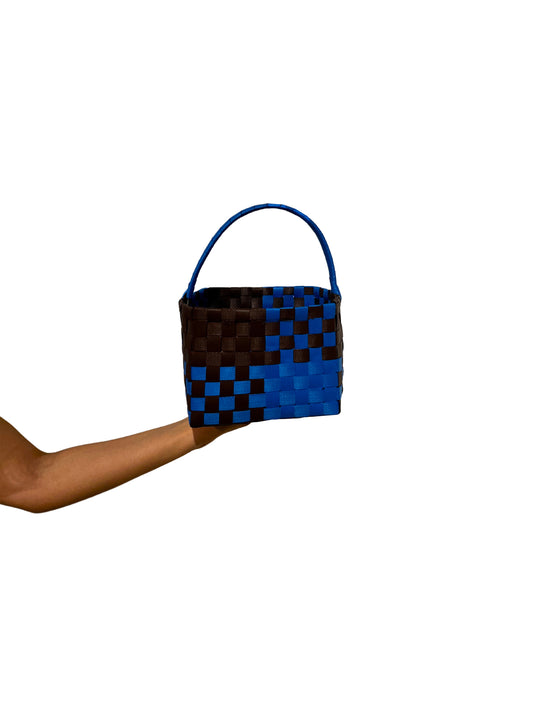 El Yapımı Örgü Sepet