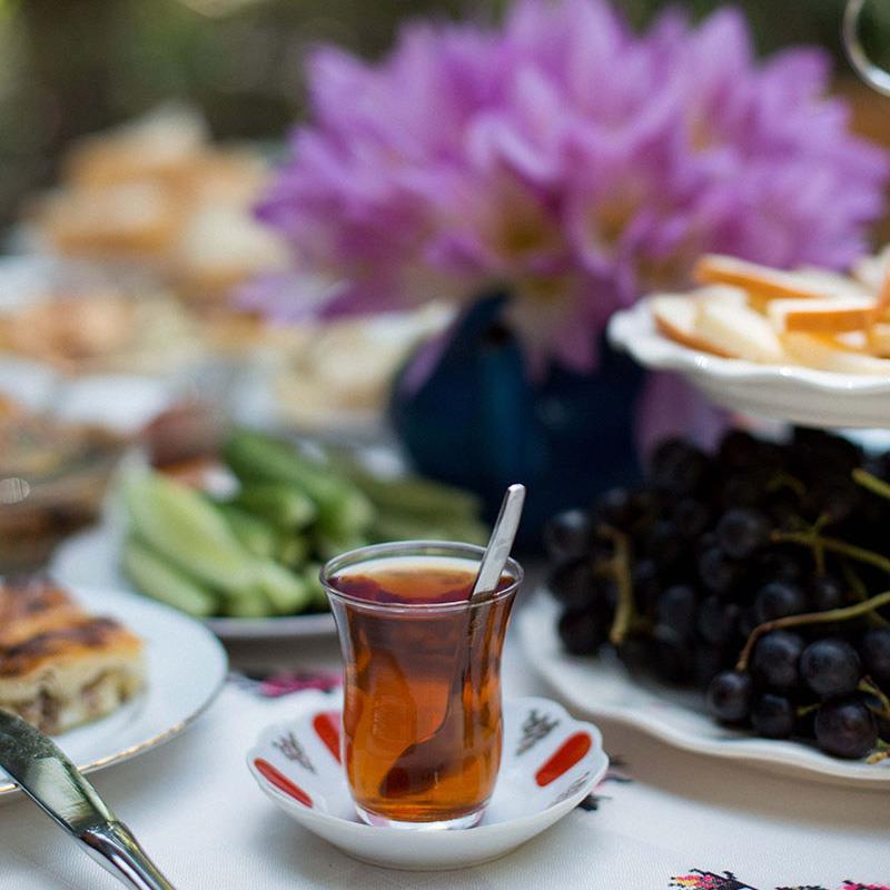 Desenli Bez Ambalaj Siyah Çay